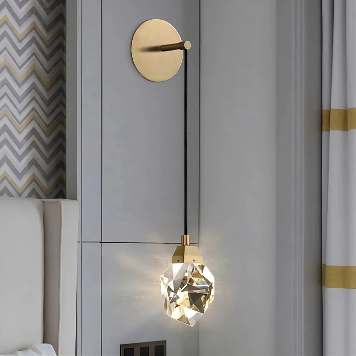 Bari Crystal Wall Sconce