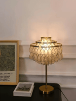 Teardrops Shell Table Lamp