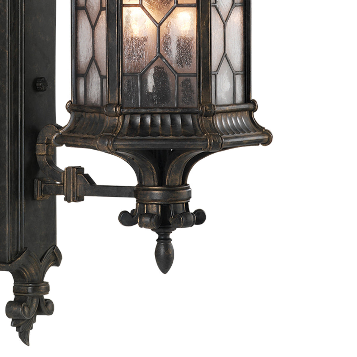 DEVONSHIRE 39" H Outdoor Wall Mount