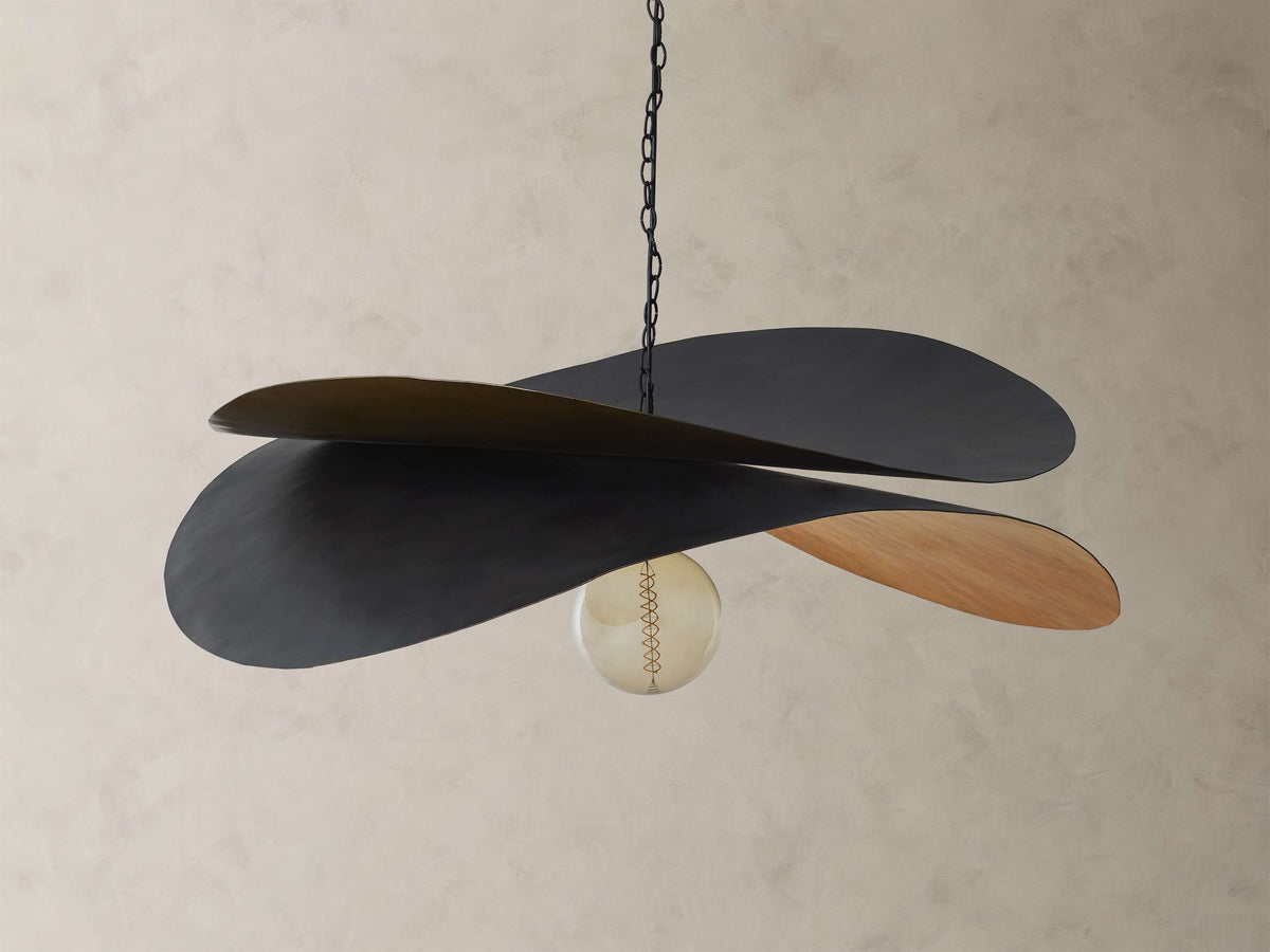 Fria Curved Pendant
