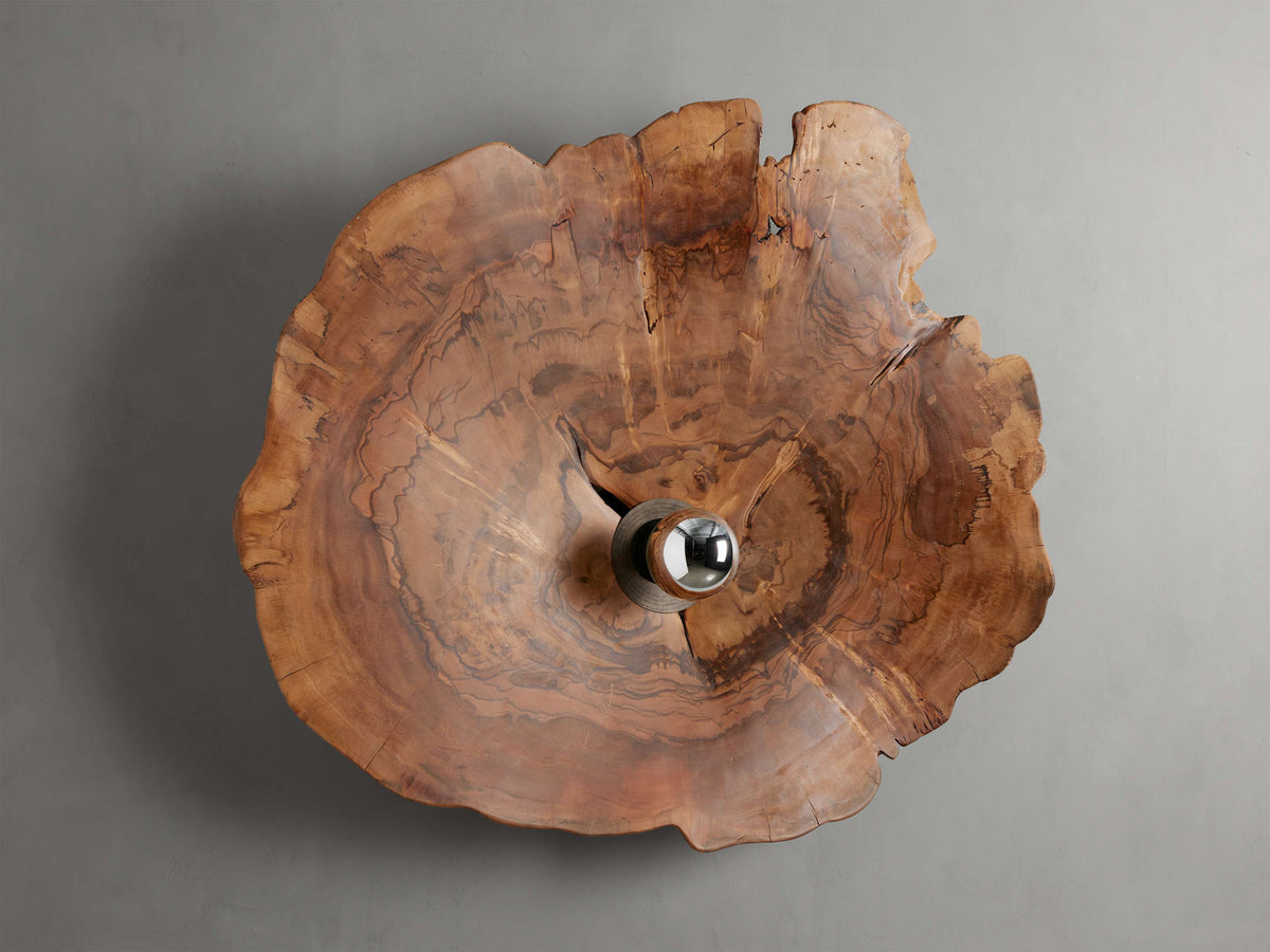 Arruga Sconce
