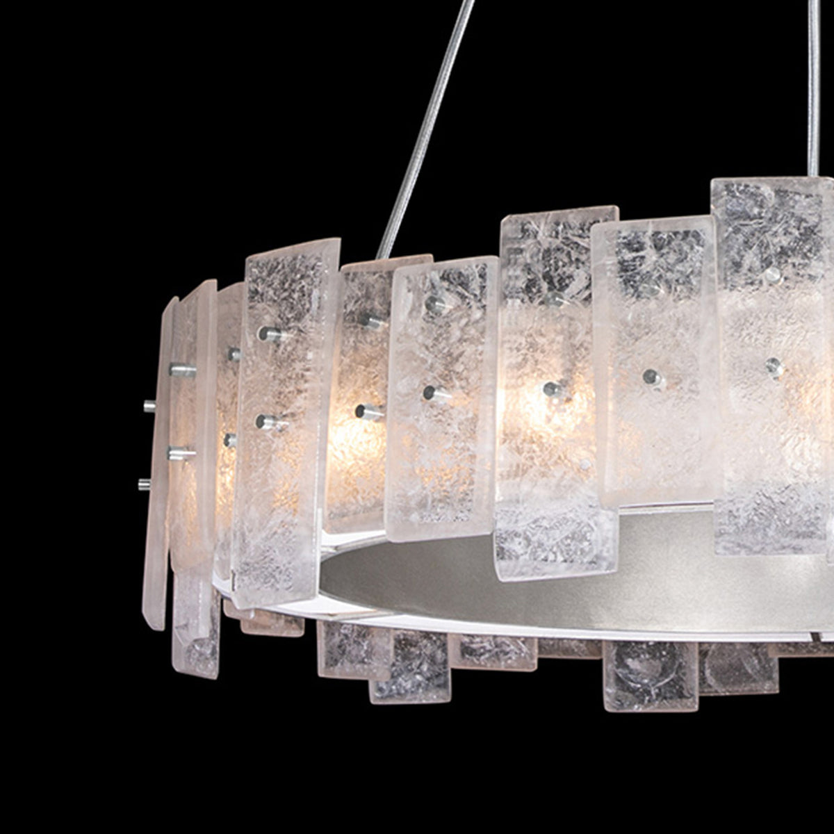 LUNEA 33" W Round Pendant
