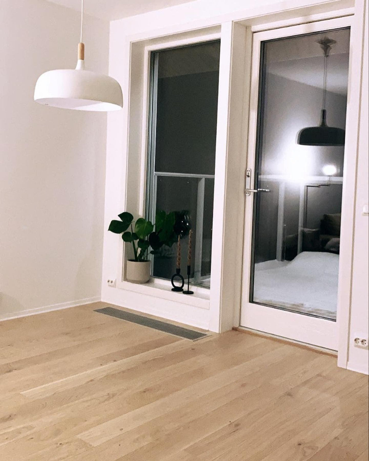 Acorn Pendant Light
