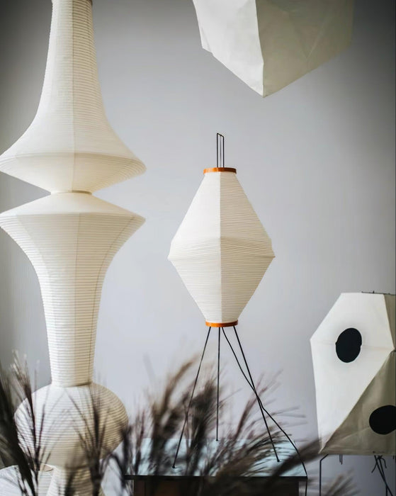 Akari E Pendant Light