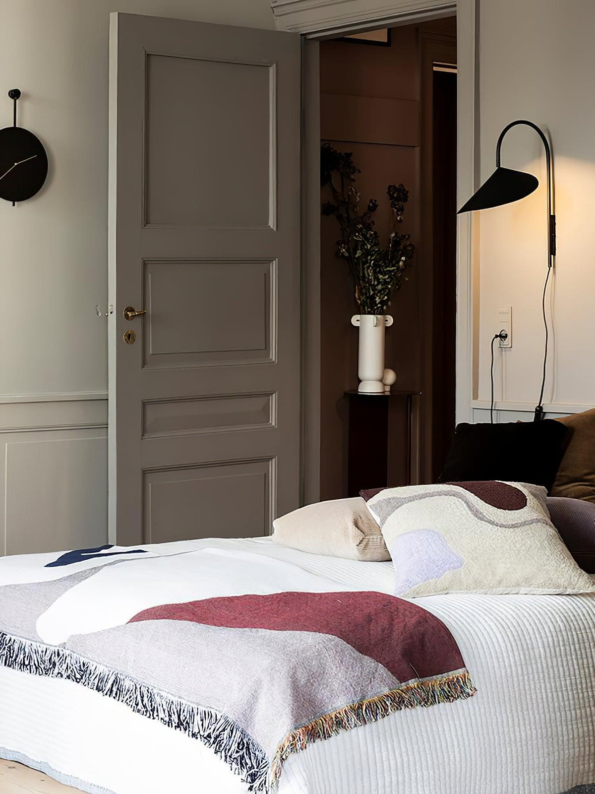 Arum Wall Lamp