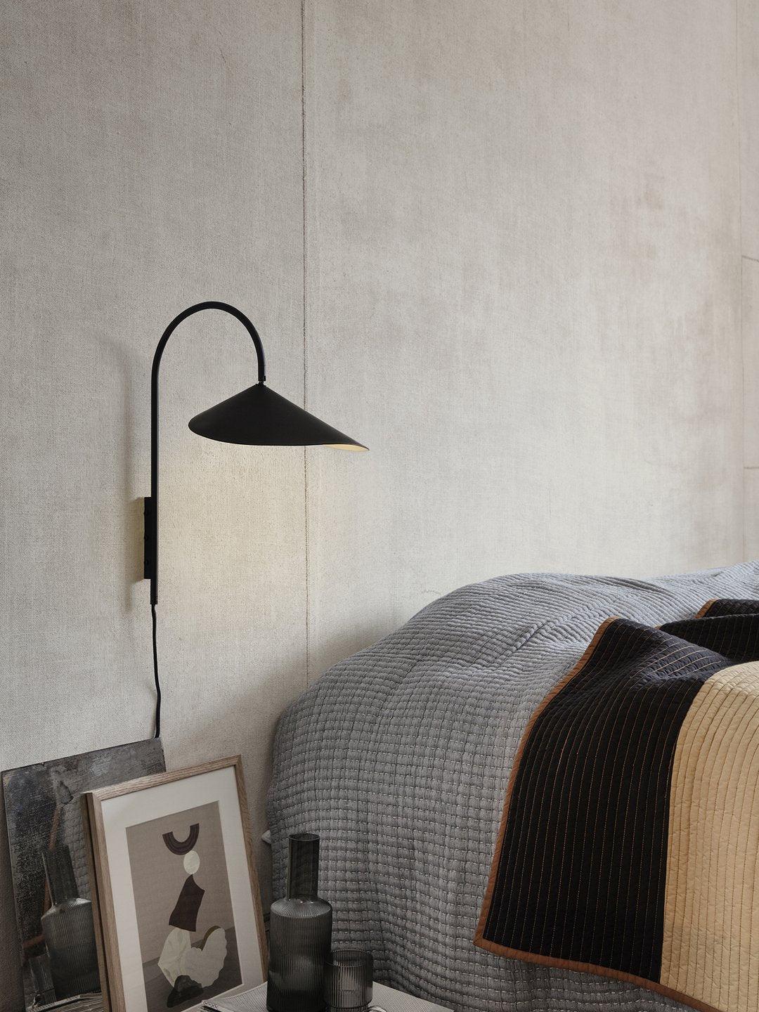 Arum Wall Lamp