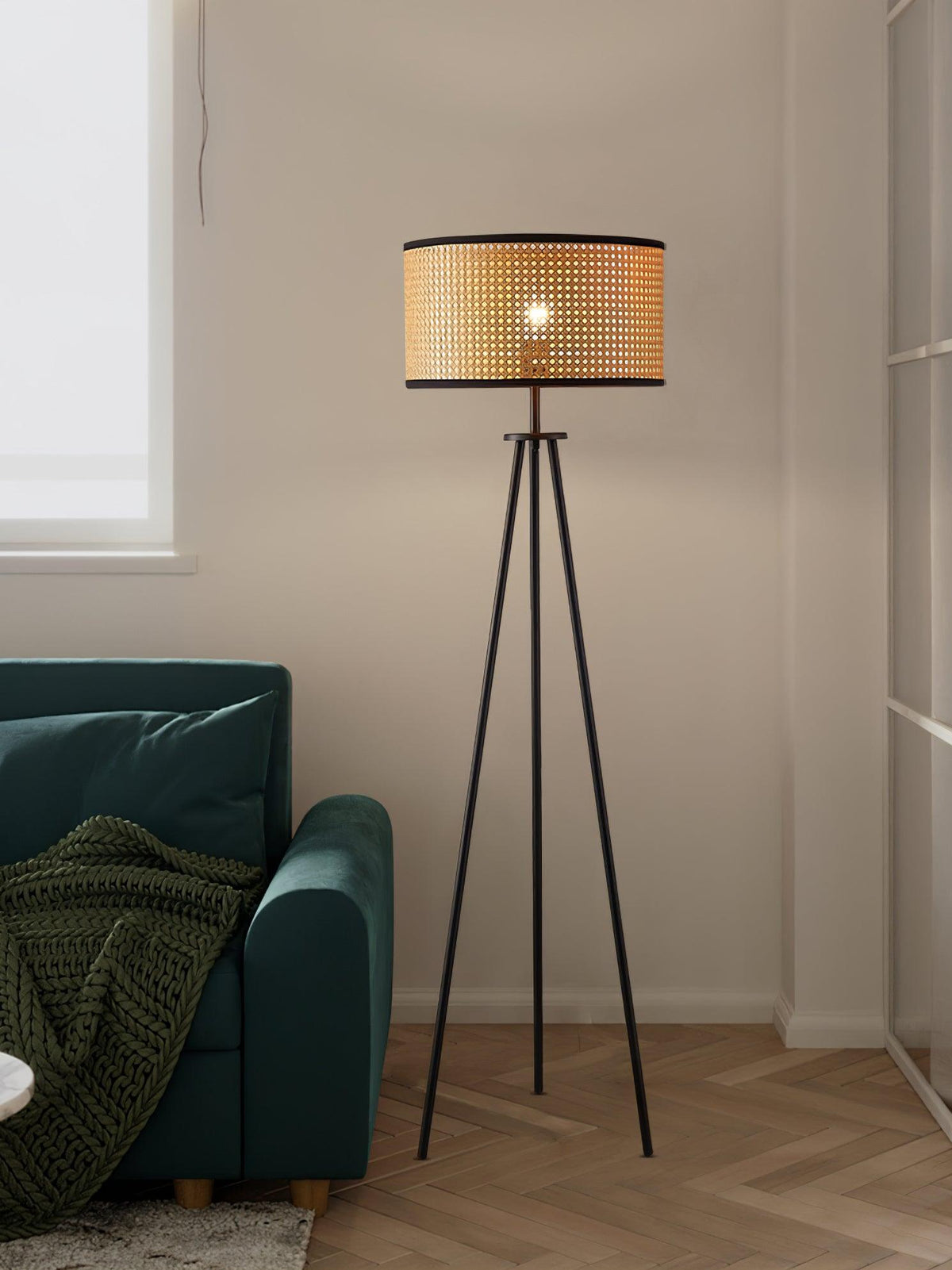 Aubrey Floor Lamp 16.5"