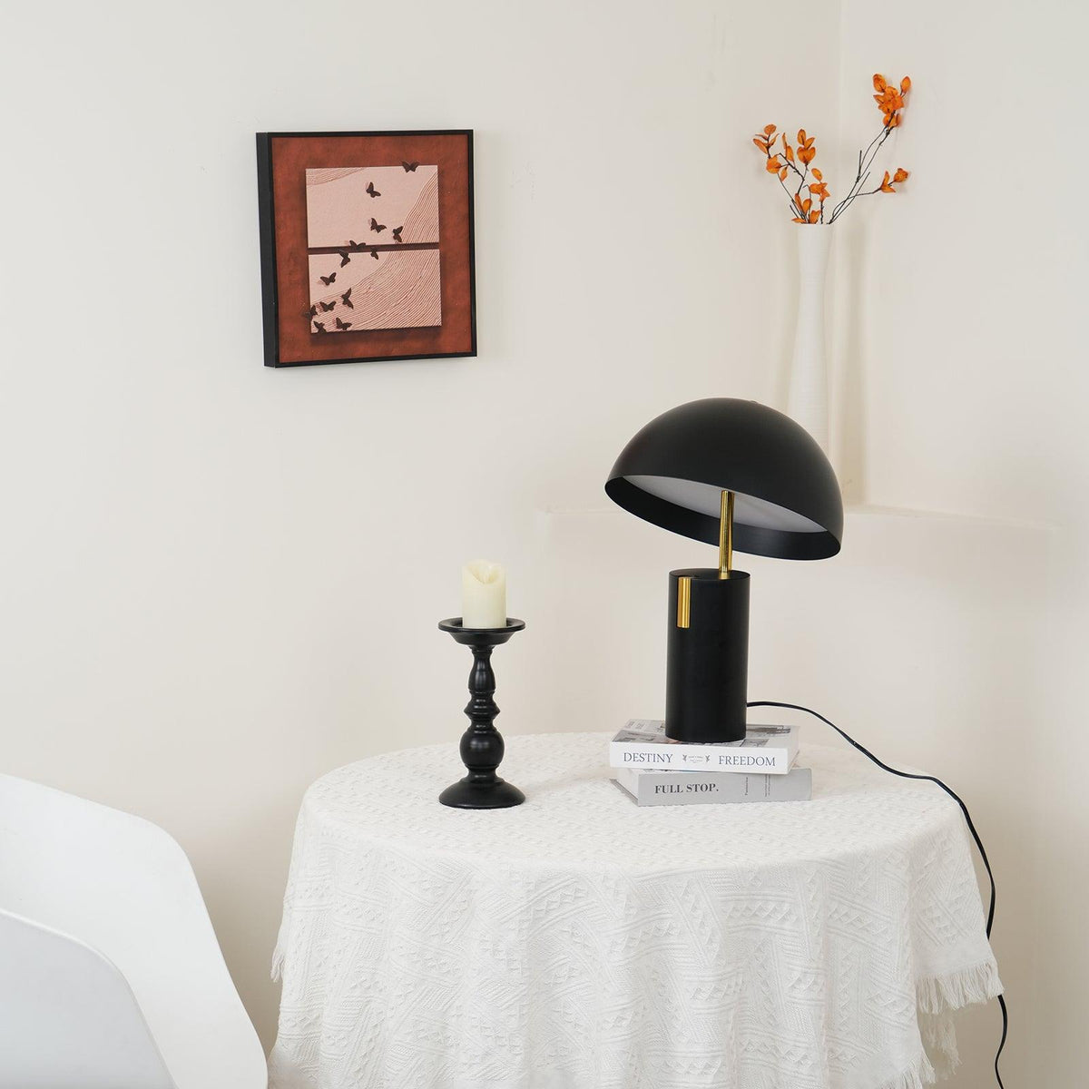 Avo Table Lamp 11.8"