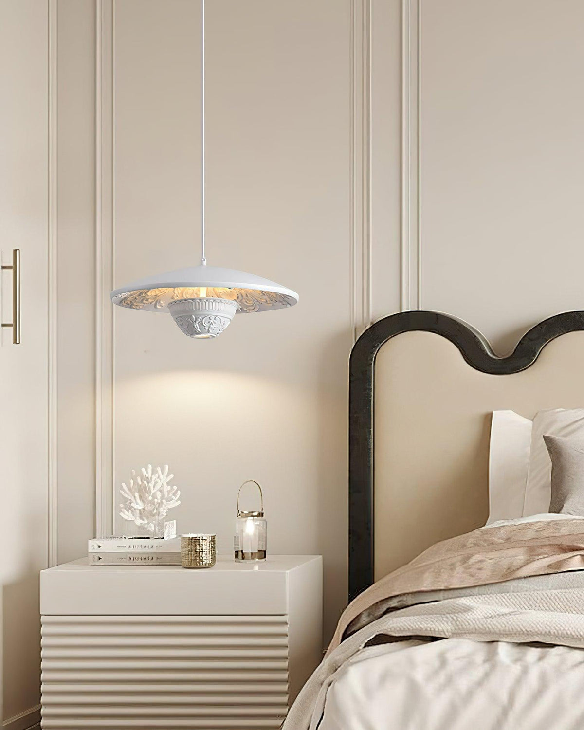 Classic Flying Saucer Pendant Lamp