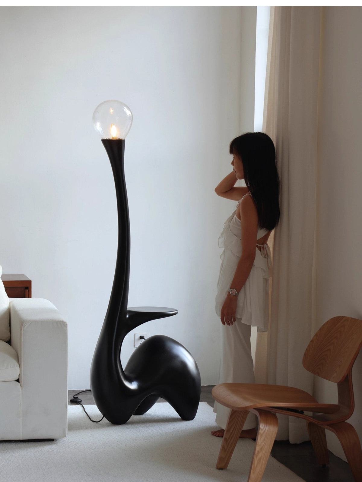 Elero Sculptural Floor Lamp