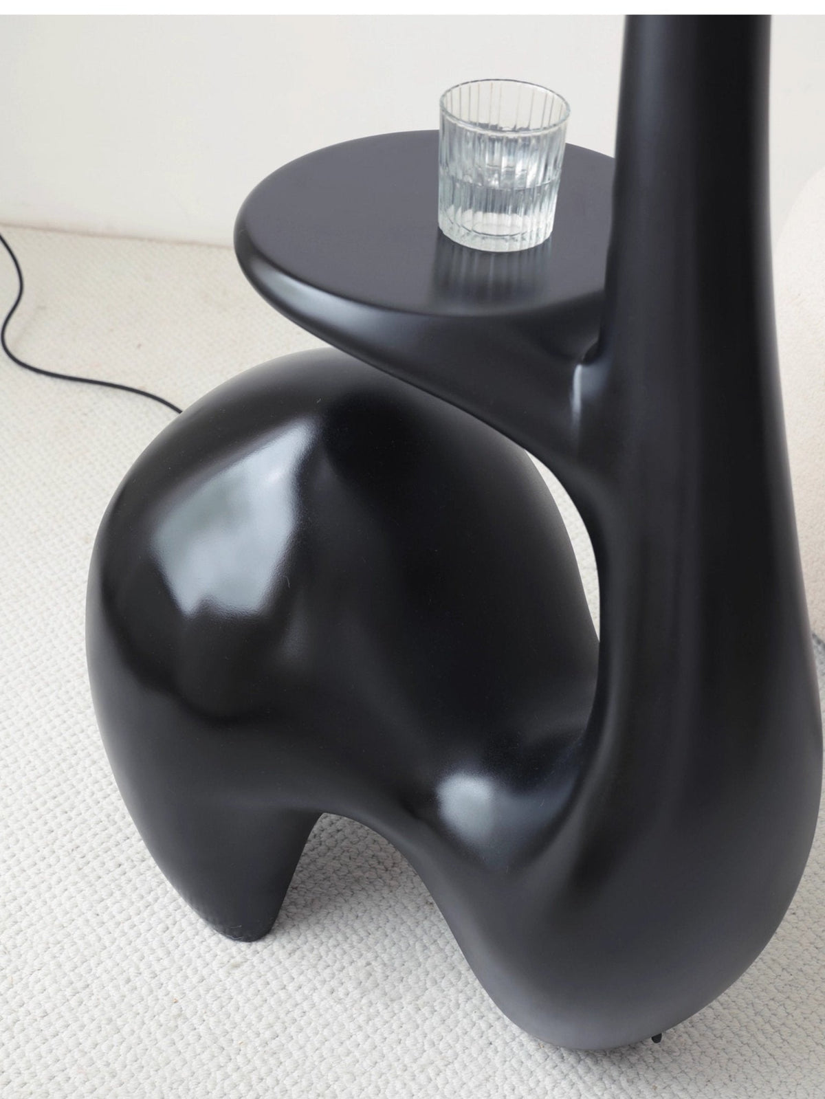 Elero Sculptural Floor Lamp