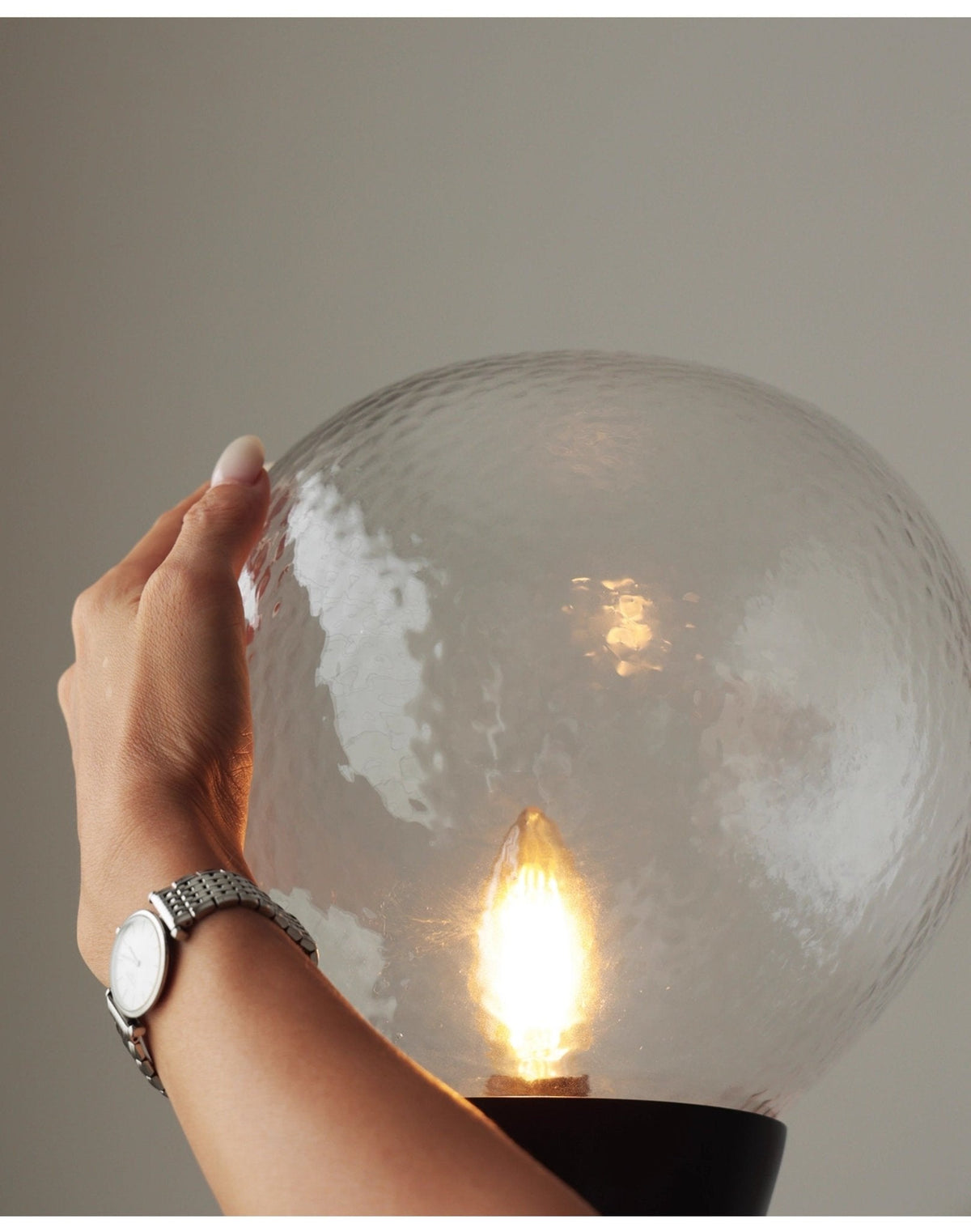 Elero Sculptural Floor Lamp