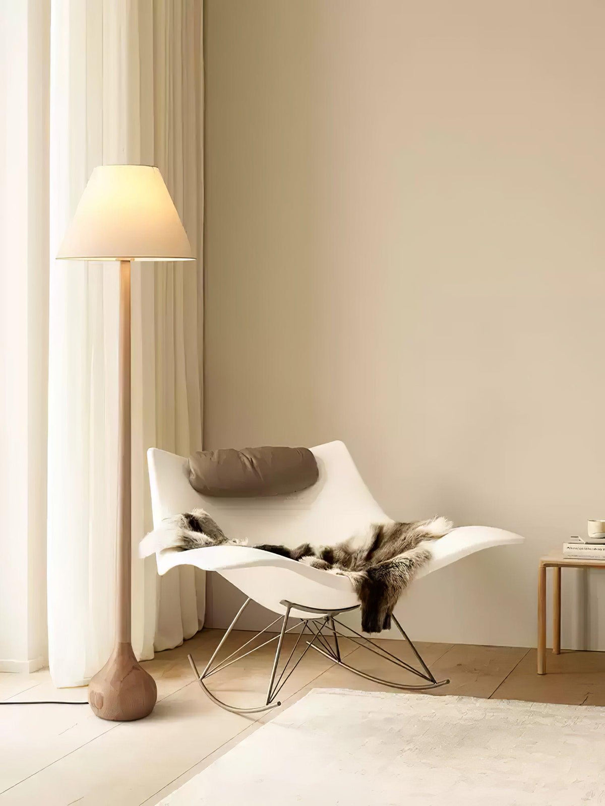 Final Strike Floor Lamp 15.7"