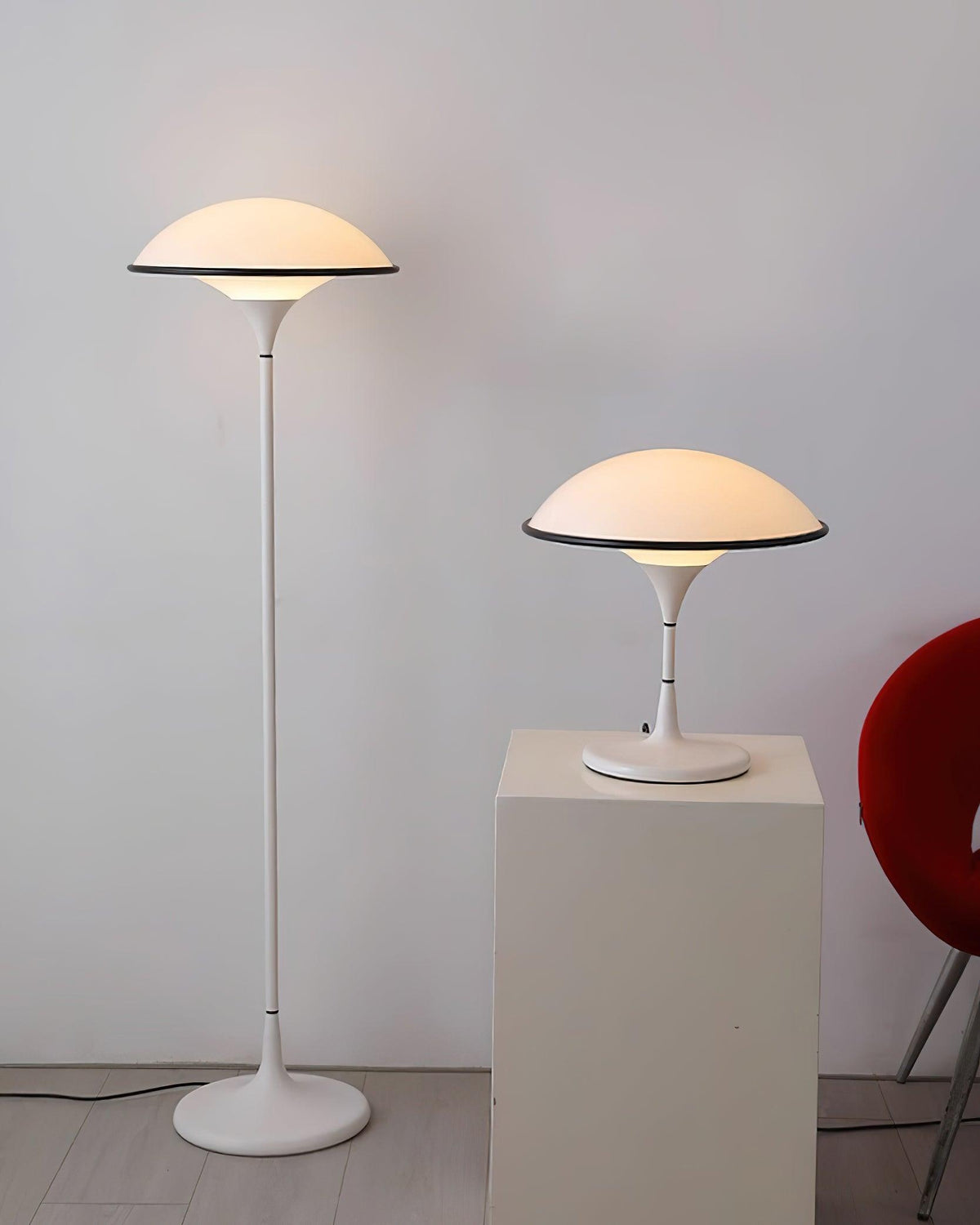 Foggy Saucer Table Lamp 15.7"