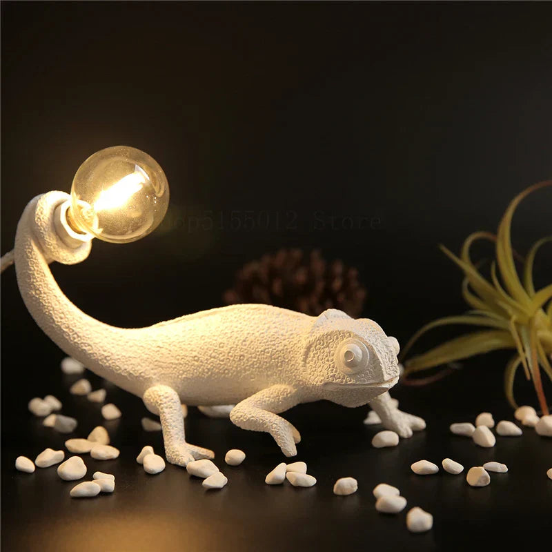 Chameleon Figure Resin LED Wall Lamp Nordic Animal Night Light