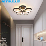 Acrylic Flower Twisted LED Chandelier Ceiling Lamp for Living Room, Hotel Decor