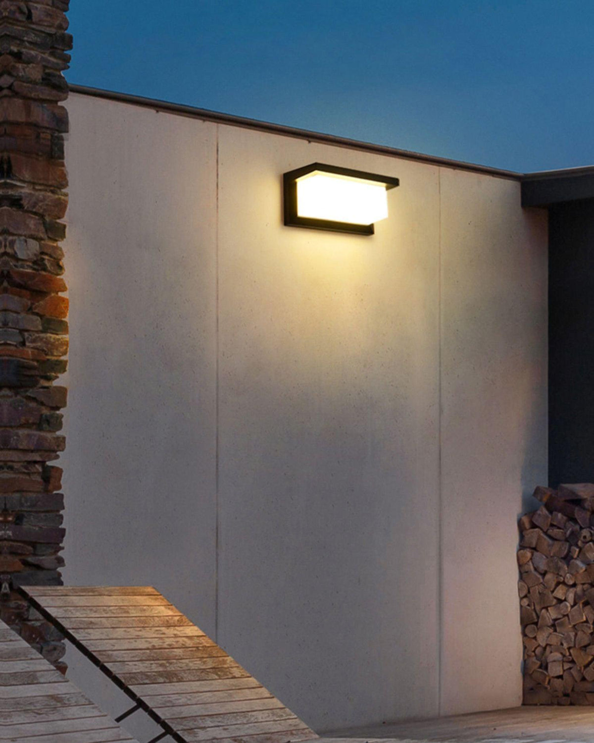 Horizontal LED Outdoor Light