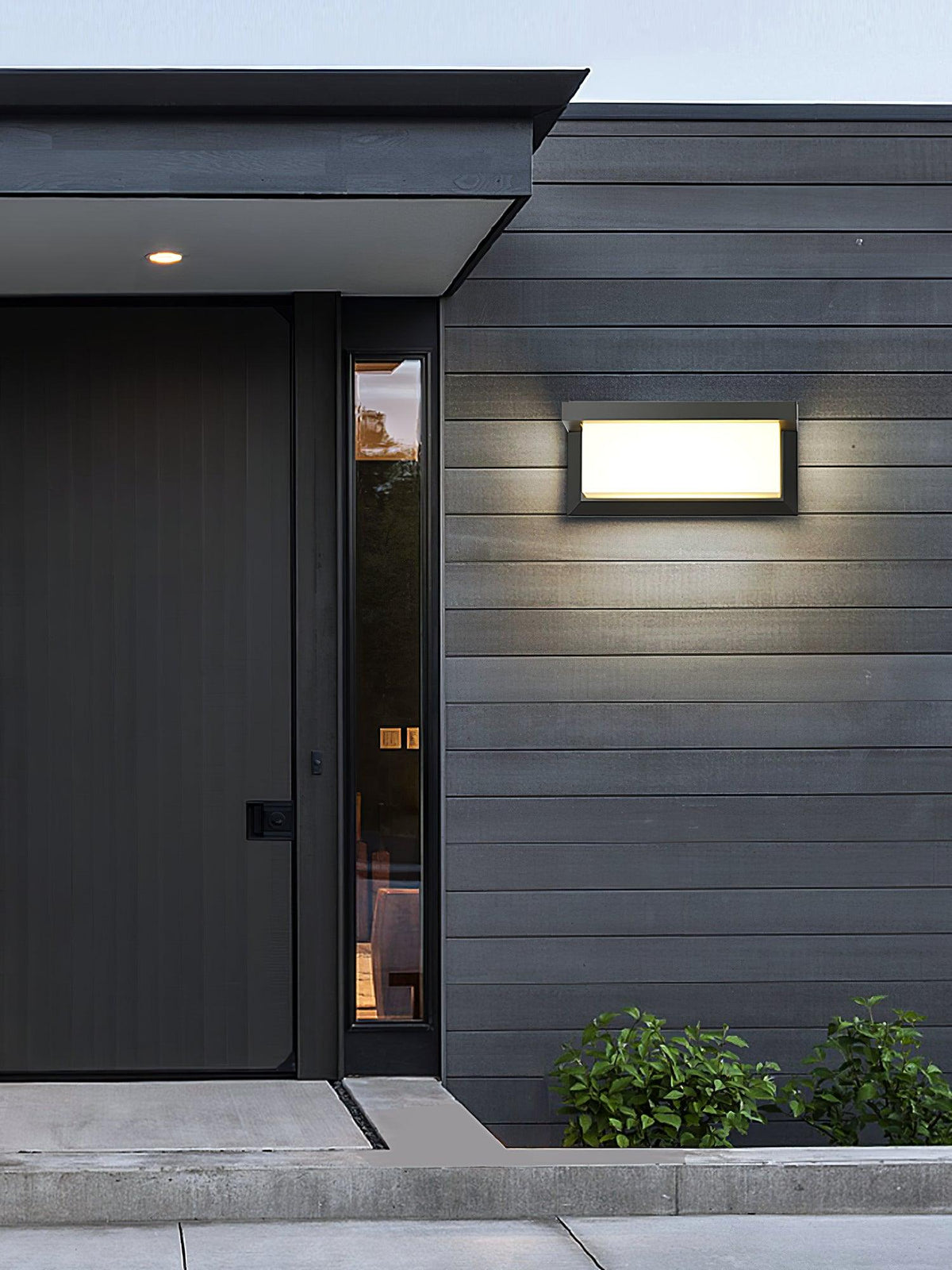 Horizontal LED Outdoor Light