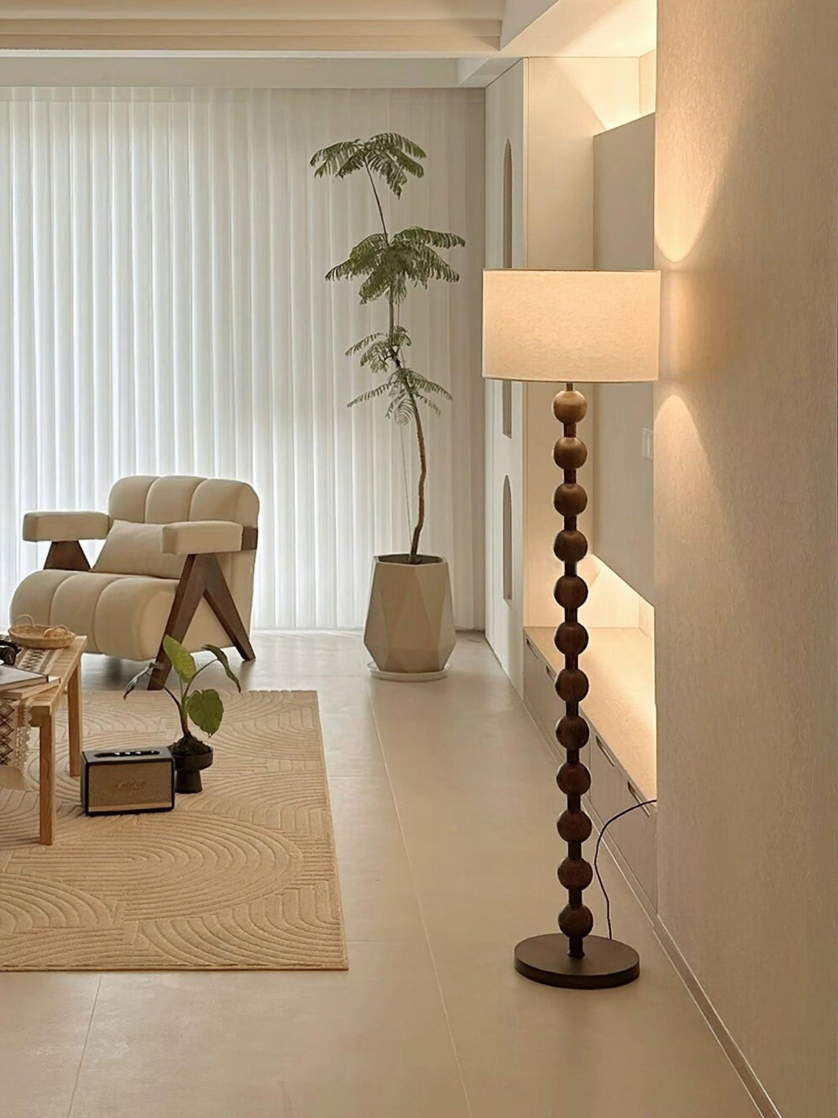 Hugo Barbell Floor Lamp 15.7"