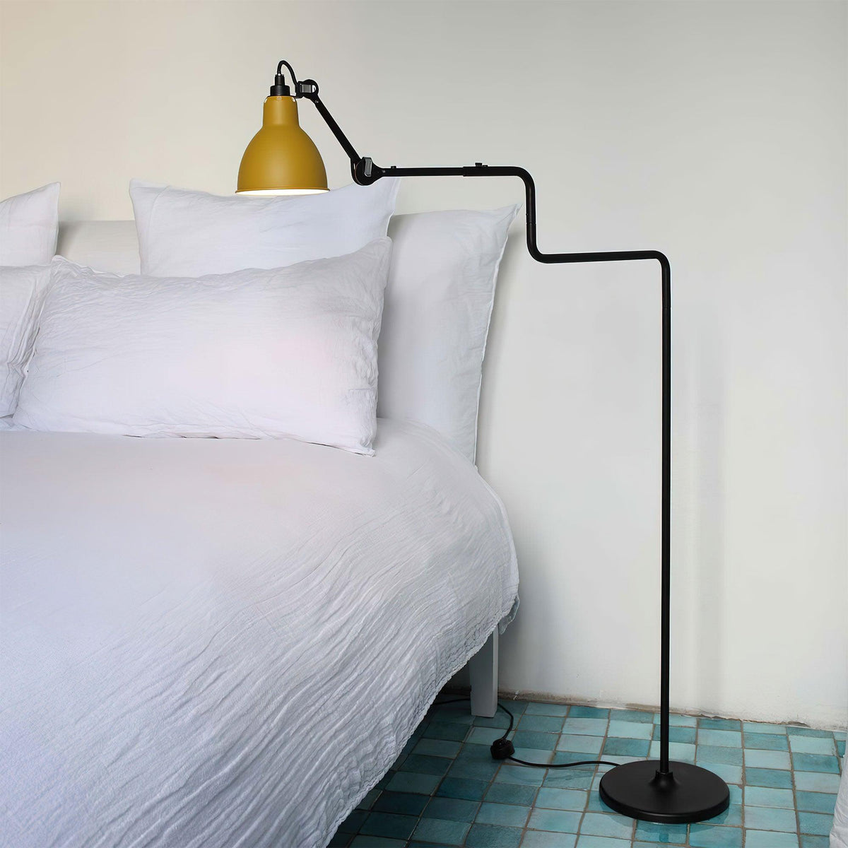Versa Glide G411 Floor Lamp 10.5″