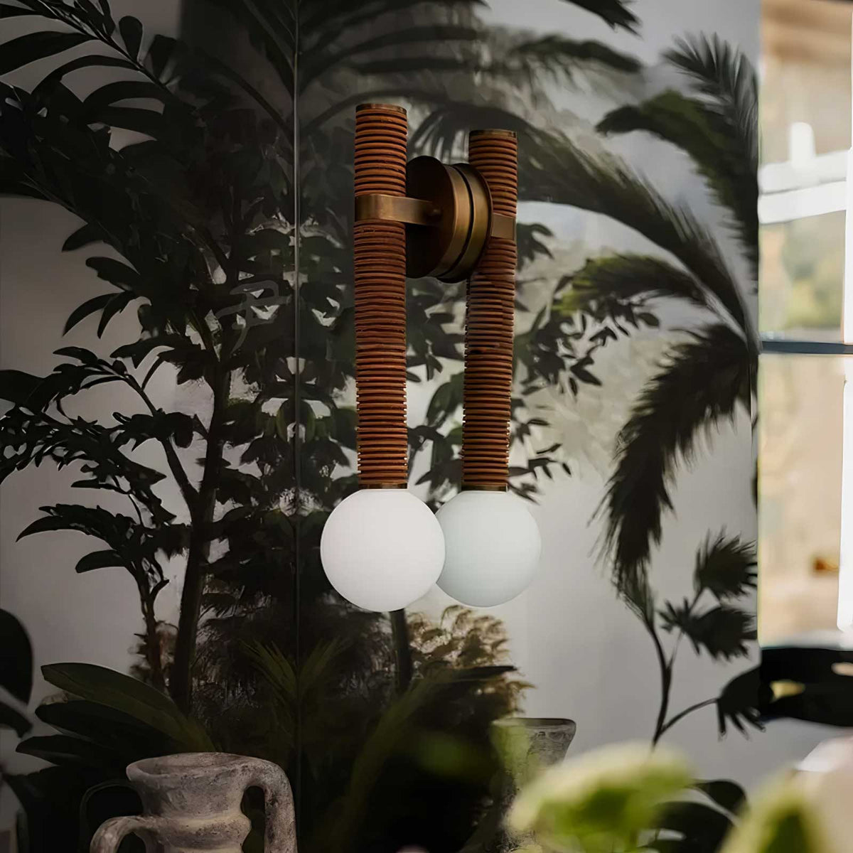 Lestro Wall Light