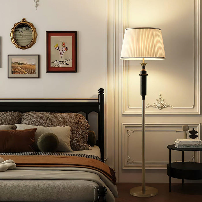 Lexington Floor Lamp 17.7"