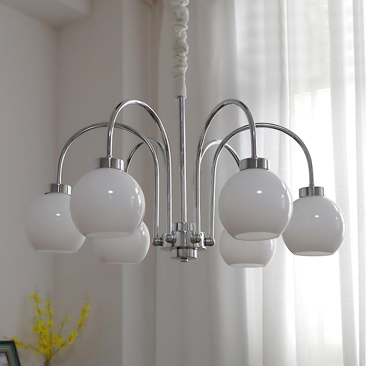 Loa Chandelier