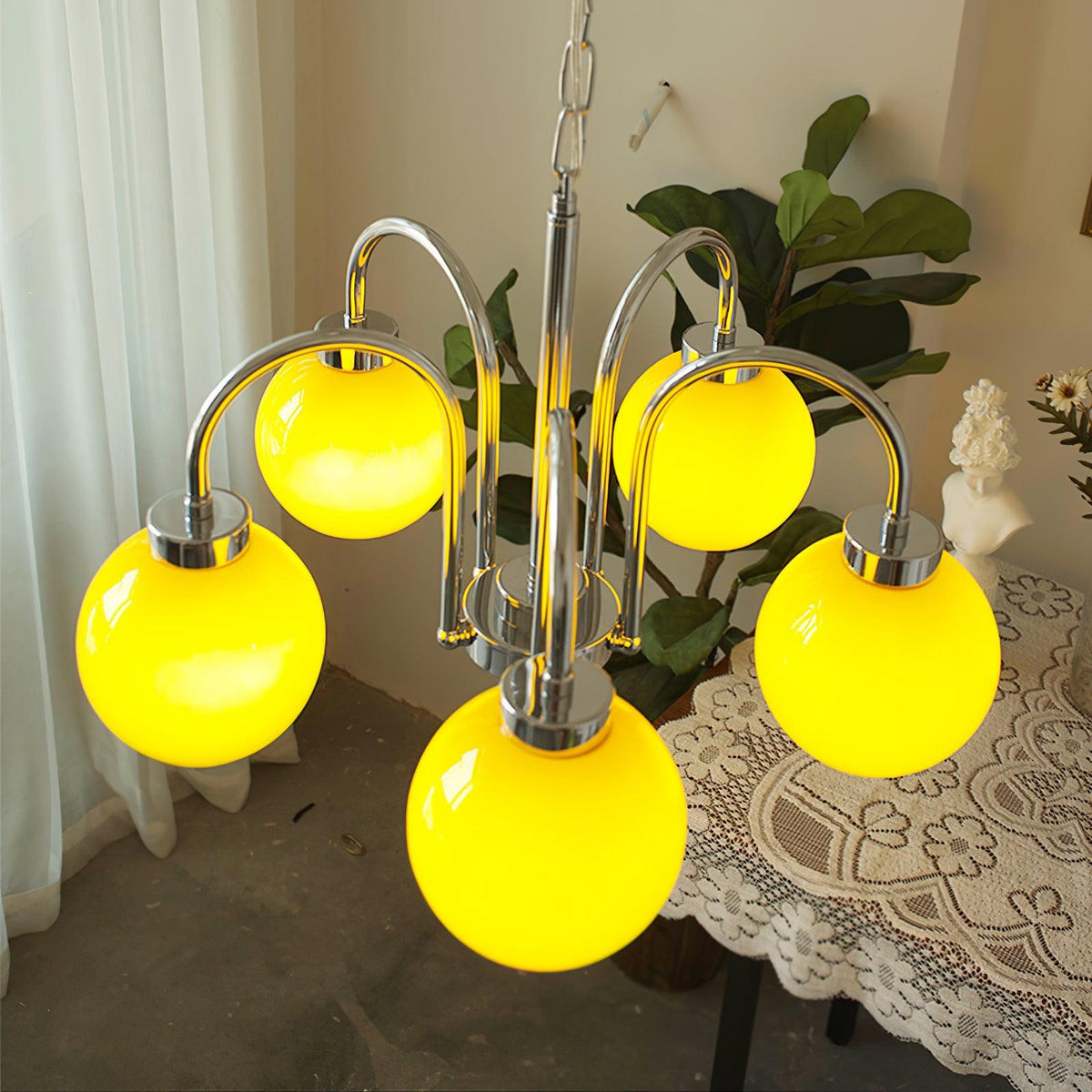 Loa Chandelier