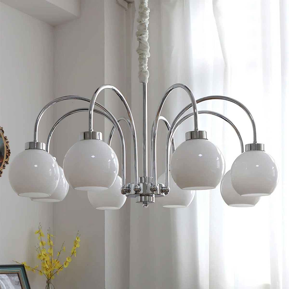 Loa Chandelier