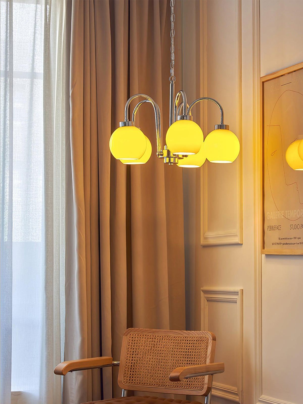 Loa Chandelier