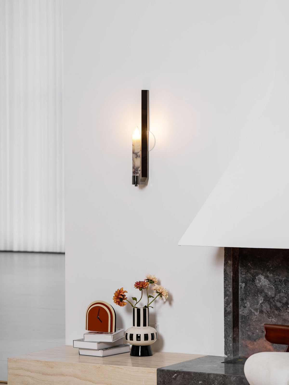 Lumivolt Wall Sconce
