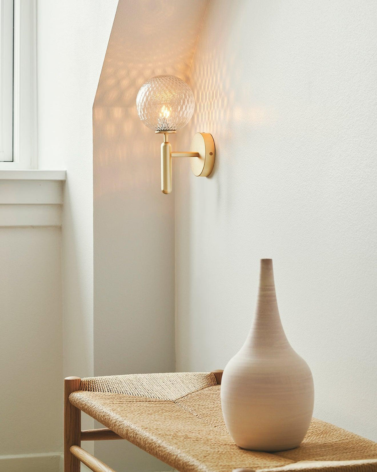 Luna Orb Wall Lamp 7.5"
