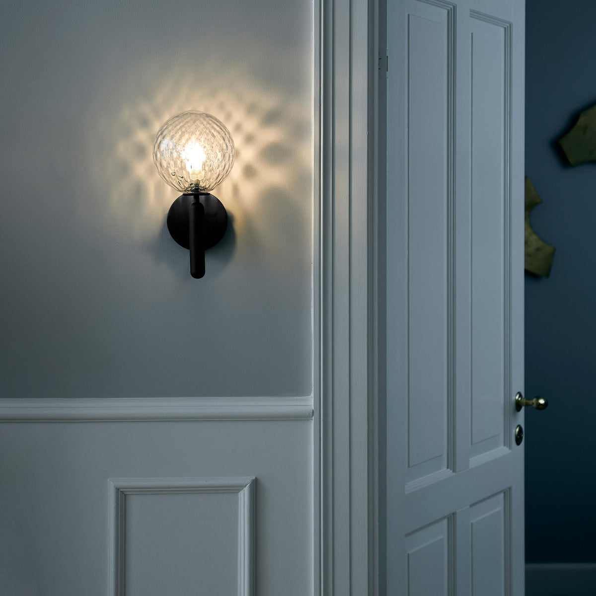 Nordica Plug-in Wall Lamp
