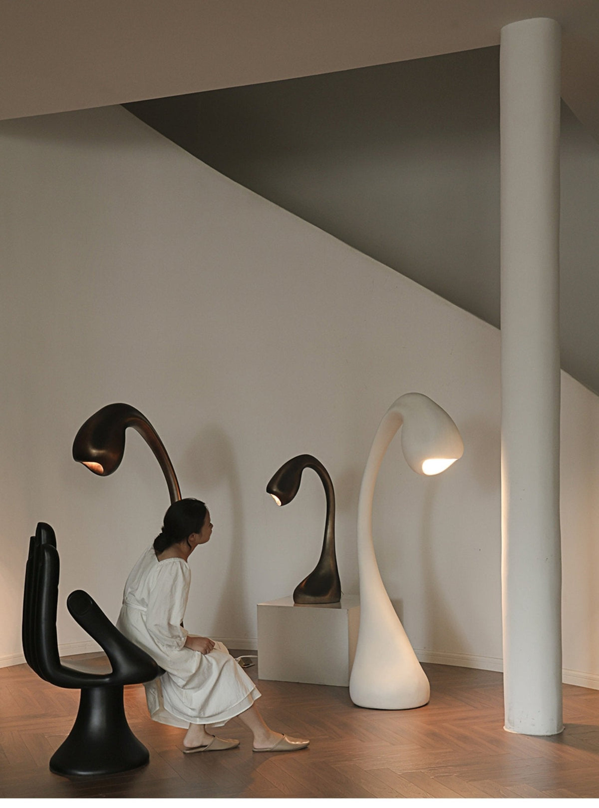 Noor Grande Sculptural Floor Lamp