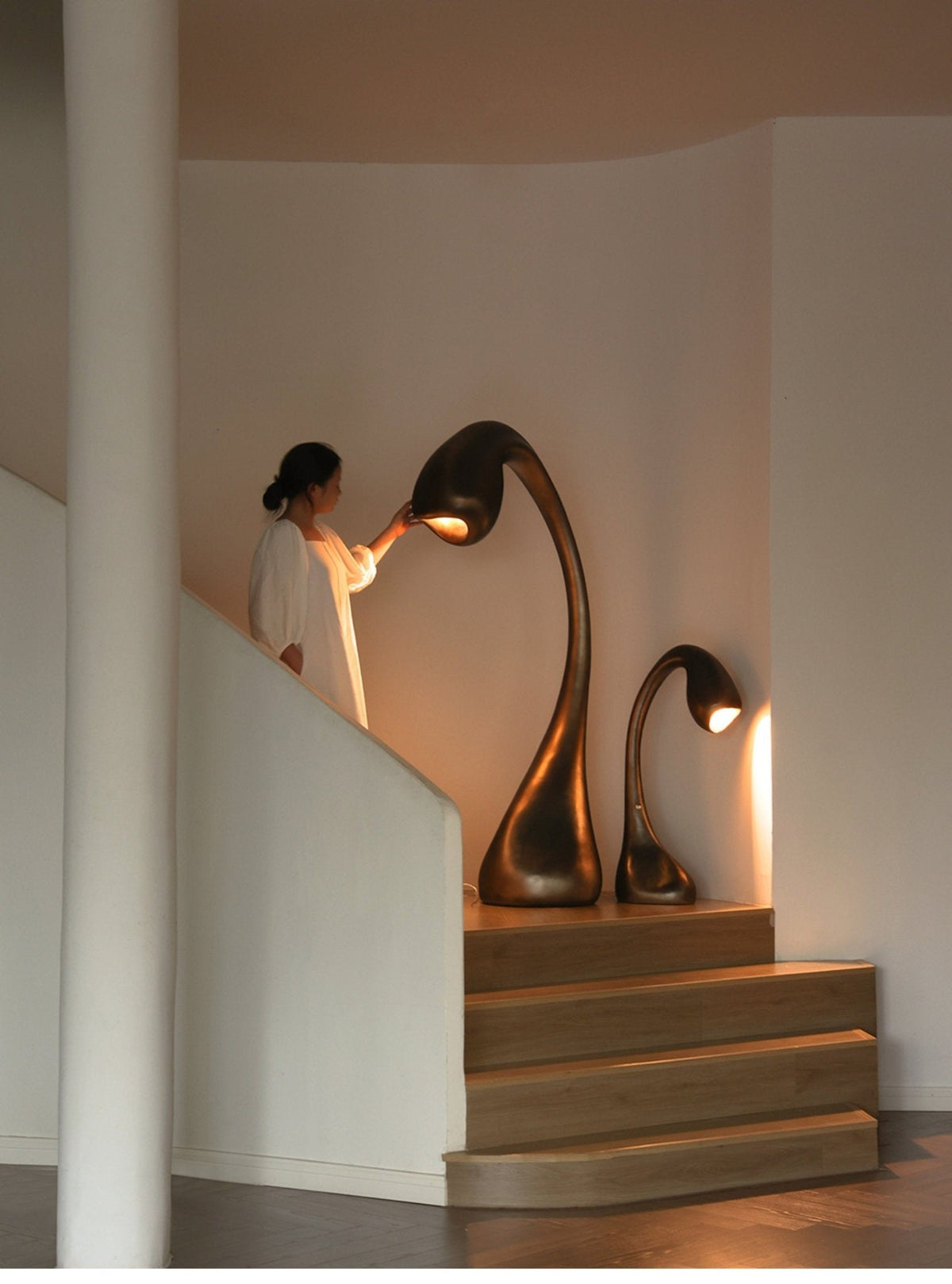 Noor Grande Sculptural Floor Lamp