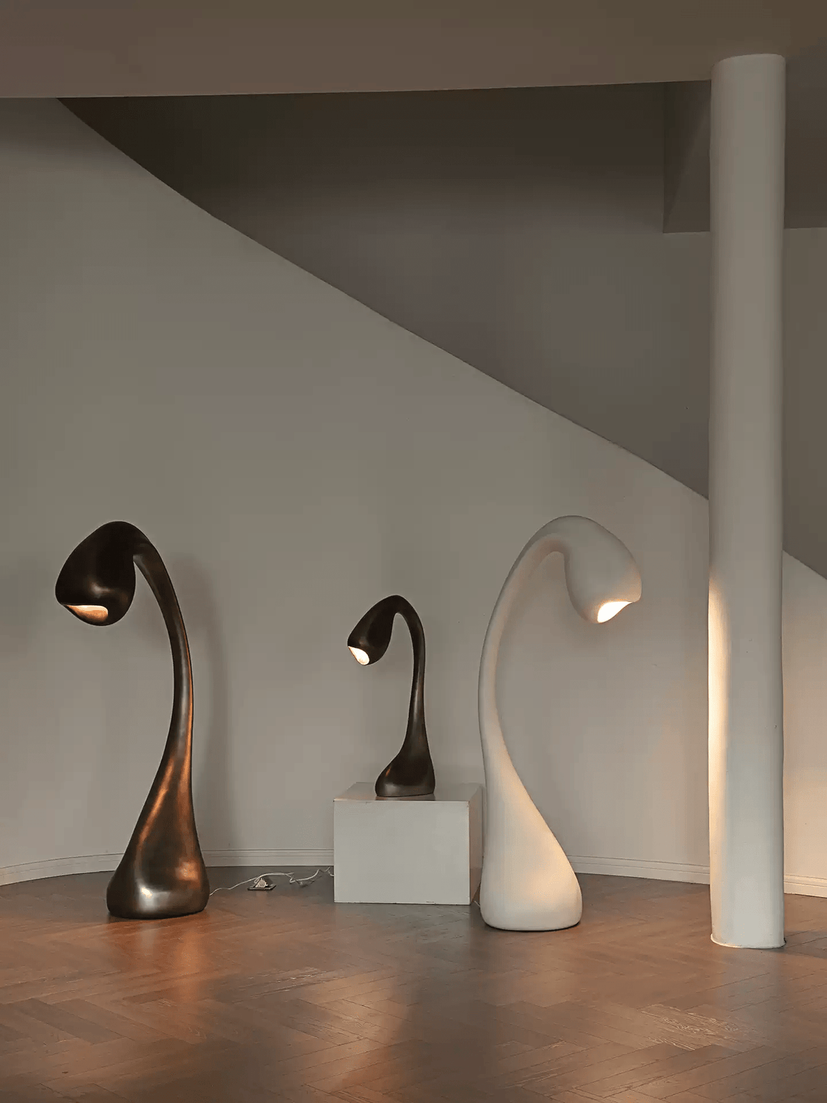 Noor Grande Sculptural Floor Lamp