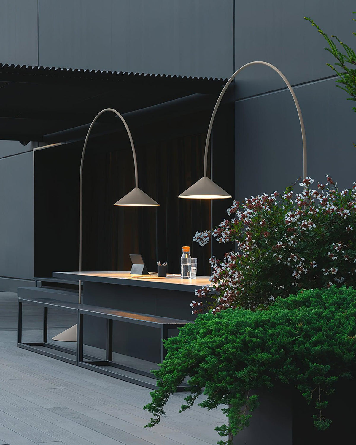 OUT Floor Lamp 83.1"