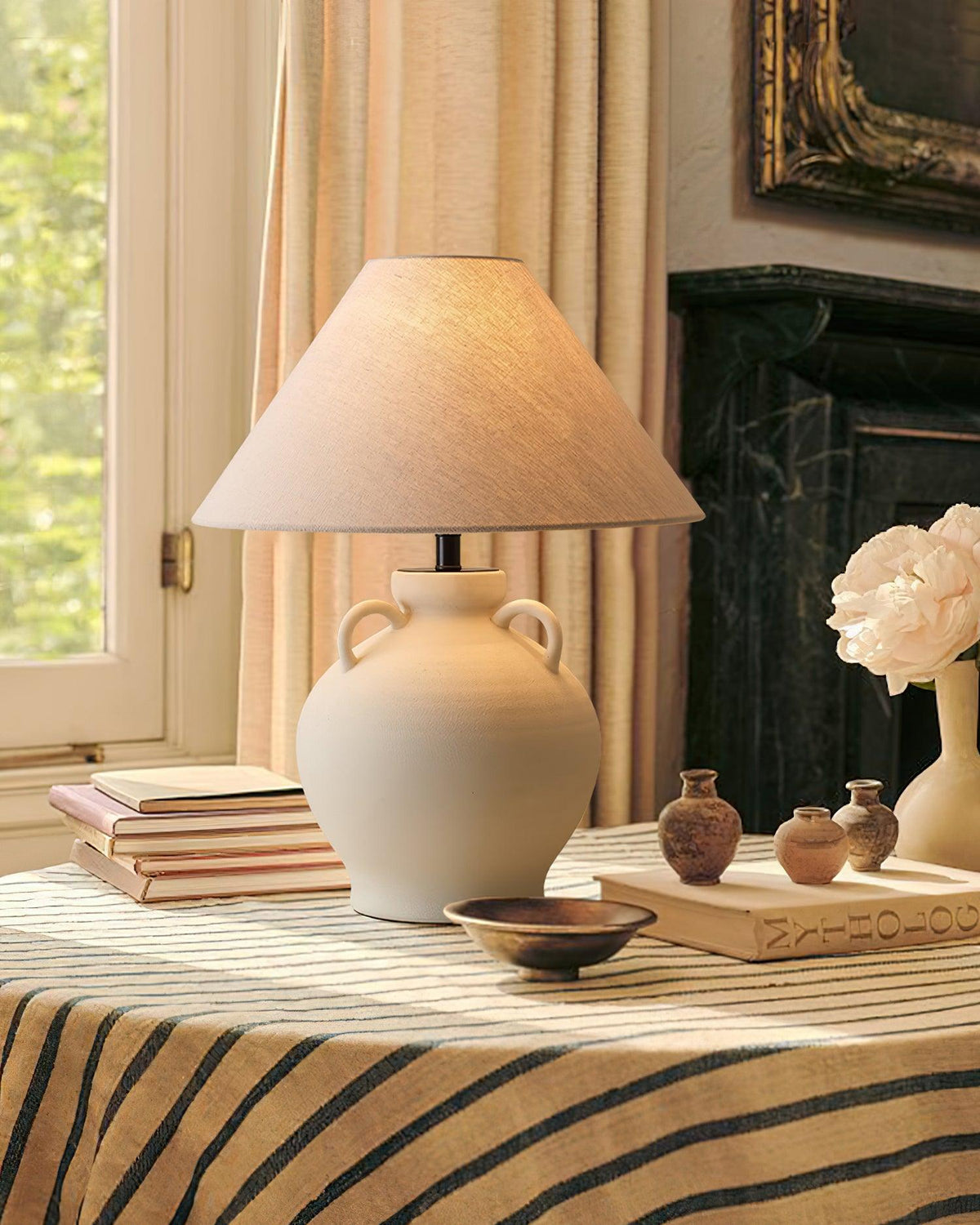 Old Wine Pot Table Lamp 15.7"