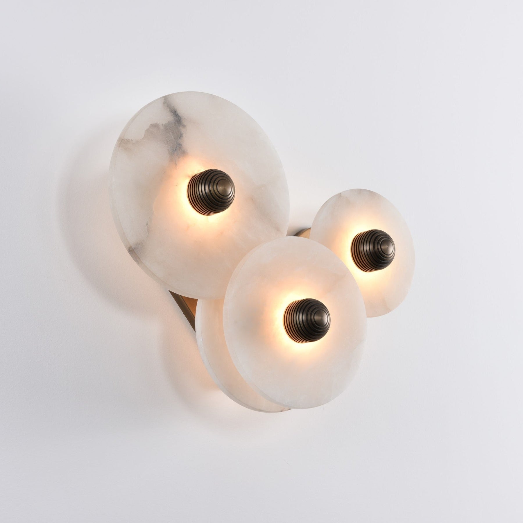Nayra Alabaster Wall Lamp– YOVINO