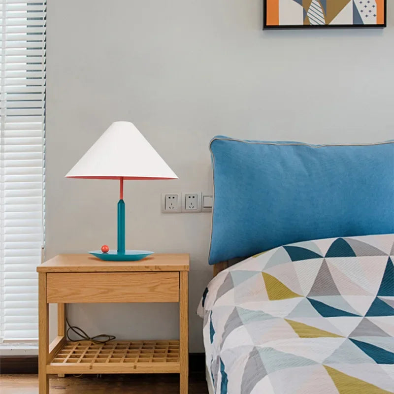 Scandinavia Metal Desk Lamp with E27 Led Bulb for Bedroom