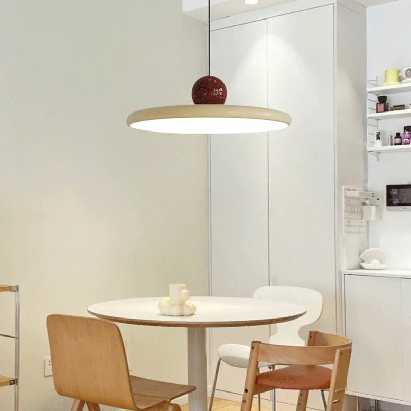 Bauhaus Saucer Chandelier: Creative Dining Room & Bar Decor