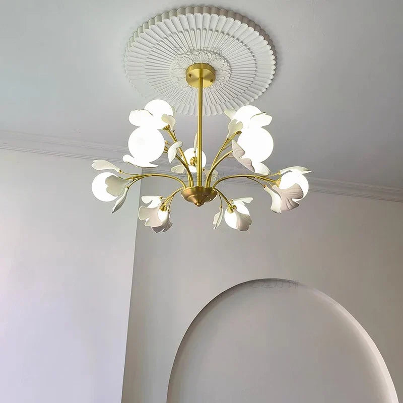 Modern Chandeliers: Elegant Pendant Lighting for Dining Room & Ceiling