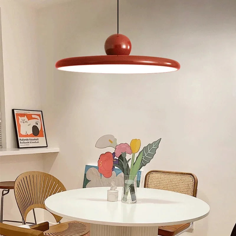 Bauhaus Saucer Chandelier: Creative Dining Room & Bar Decor