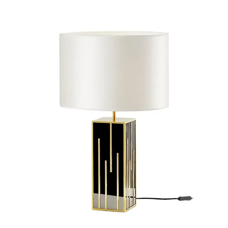 Luxury Gold Metal LED Desk Lamp for Hotel Bedroom & Study