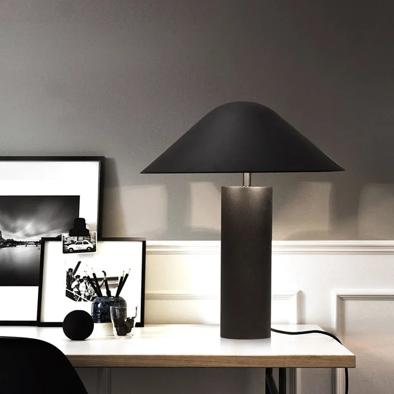 Modern Designer Soft Decoration Table Lamp for Bedroom, Living Room, Hotel