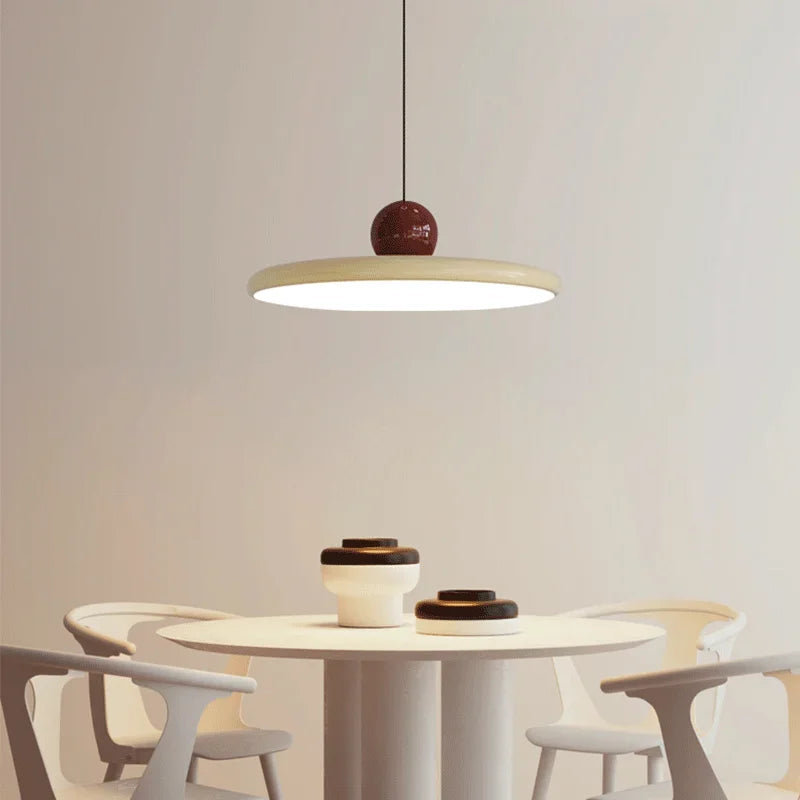 Bauhaus Saucer Chandelier: Creative Dining Room & Bar Decor