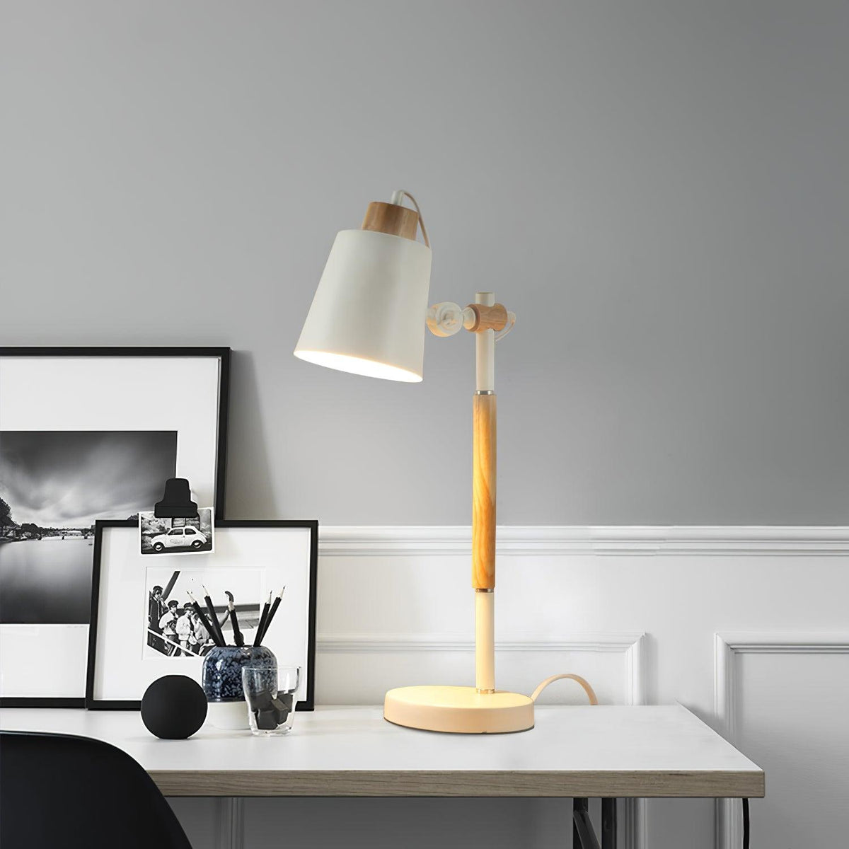 Scantling Desk Lamp