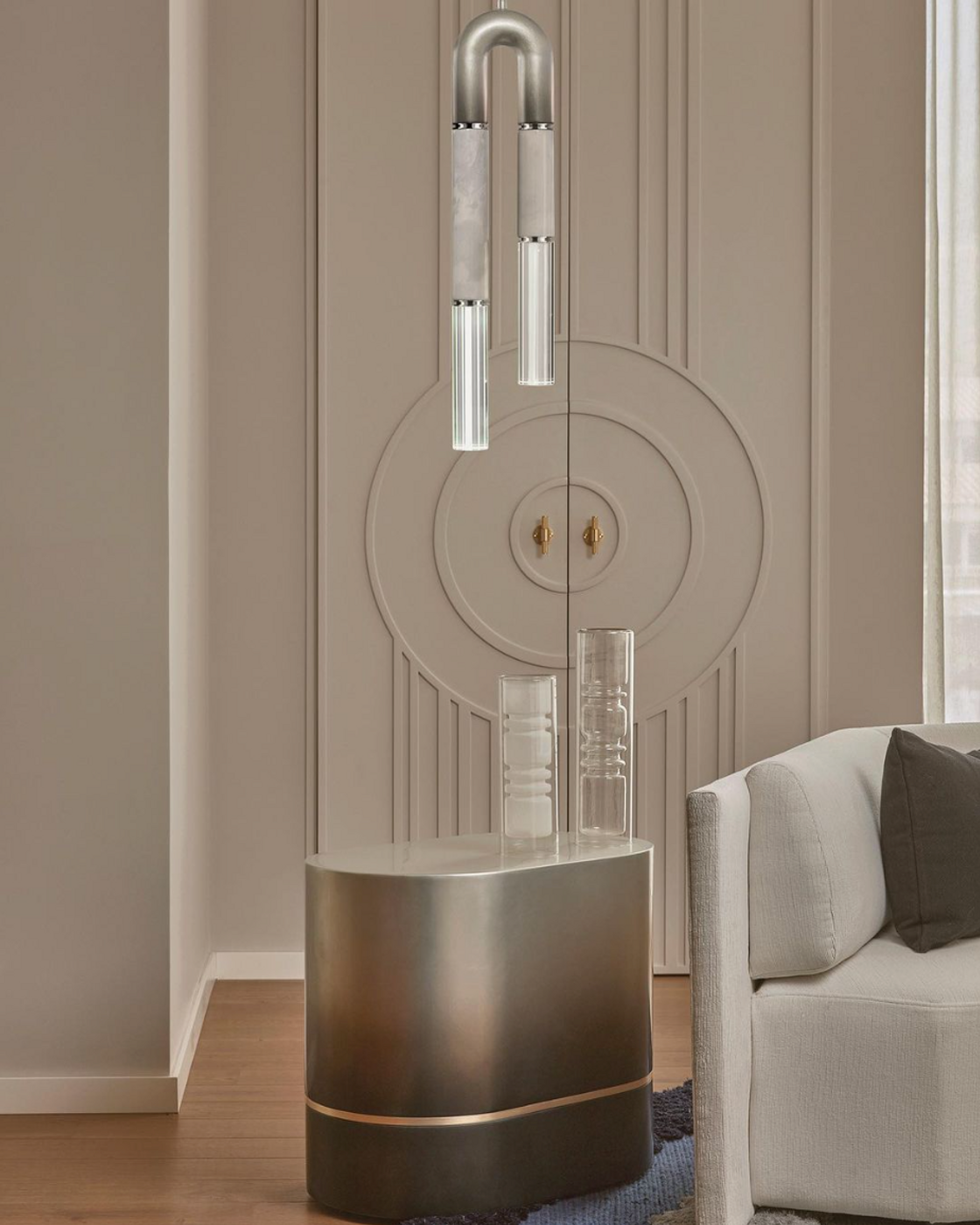 ANTONIA 7" W Round Pendant
