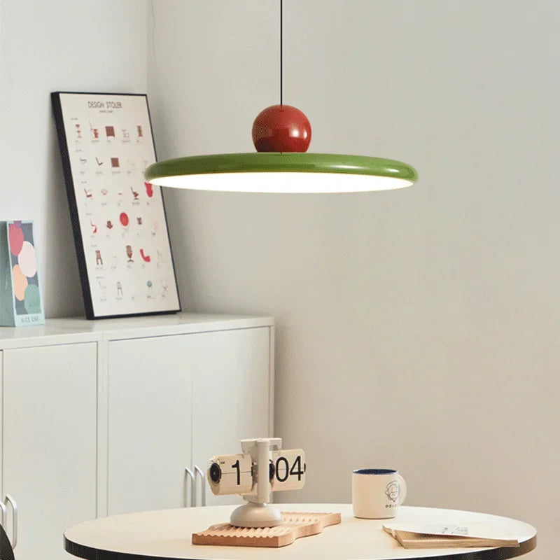 Bauhaus Saucer Chandelier: Creative Dining Room & Bar Decor