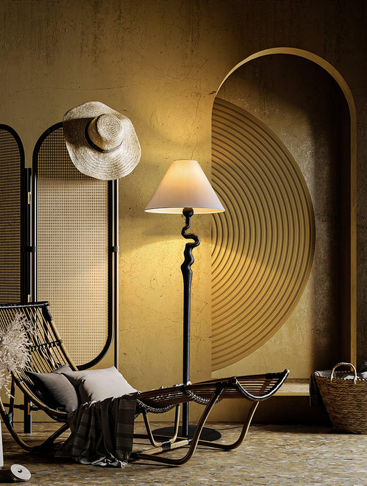 Serpentine Twist Floor Lamp 19.7"